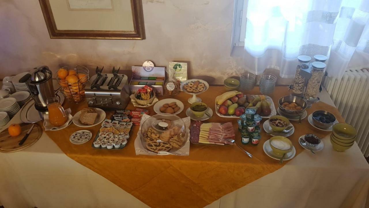 مبيت وإفطار سان جيمينيانو Borgo Fontaccia المظهر الخارجي الصورة